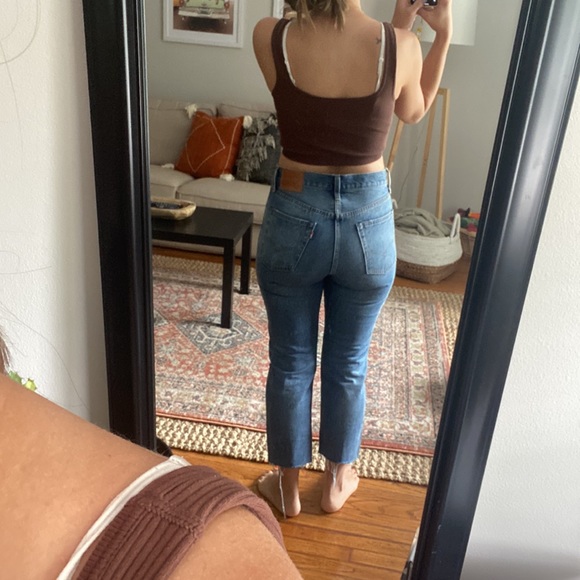 Size 28 Levi’s - Picture 2 of 6